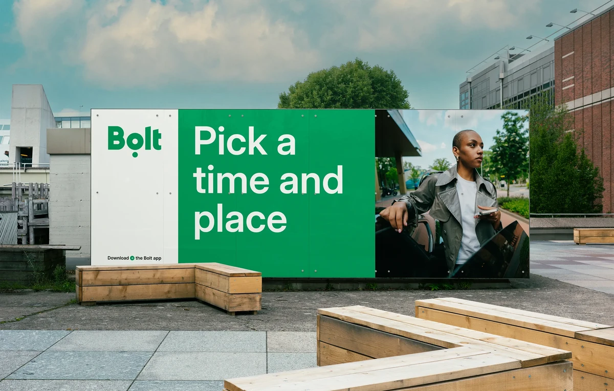 Bolt-billboard: 'Pick a time and place'