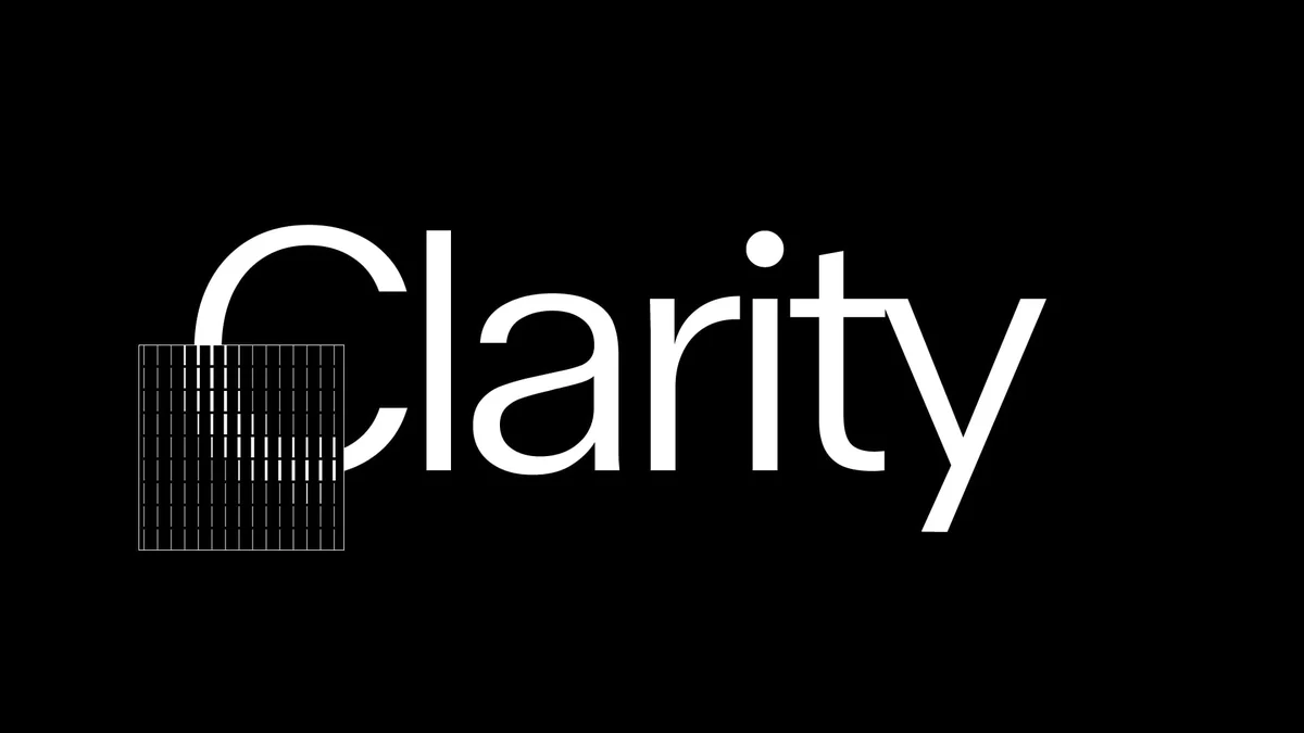 'Clarity' in de letter van Driver met een klein rastermotief op zwart