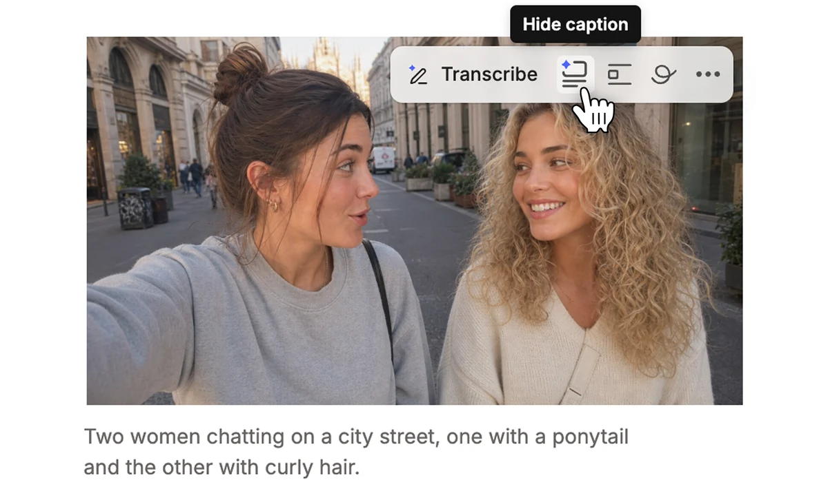 Automatische beeldonderschriften van Evernote op een foto van twee vrouwen