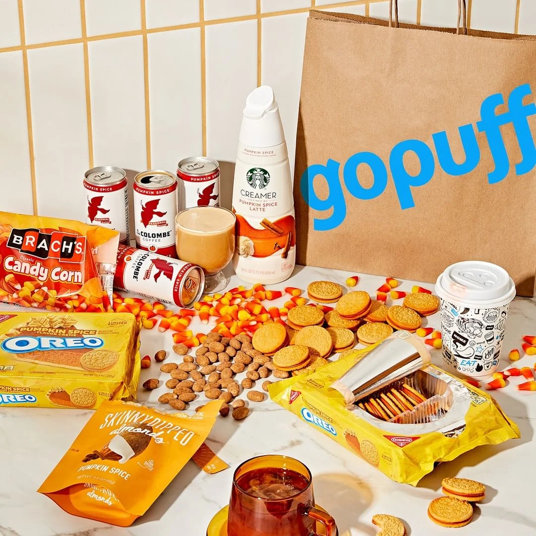 Gopuff-tassen met snacks en drinken