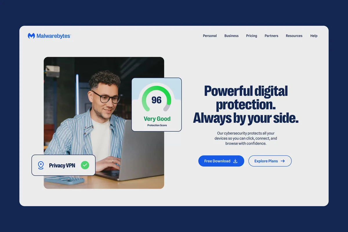 Hero van de Malwarebytes-website: 'Powerful digital protection. Always by your side.'