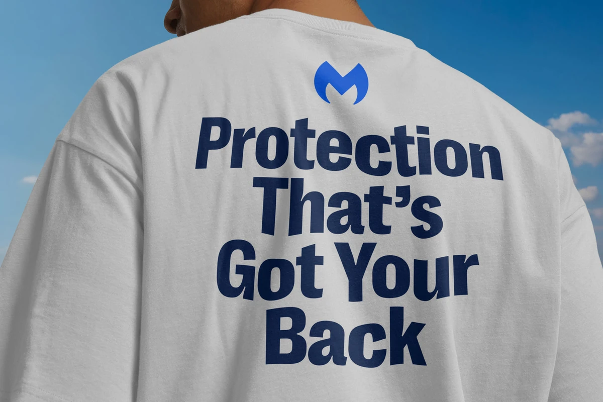 T-shirt met 'Protection That's Got Your Back' en de Malwarebytes-M