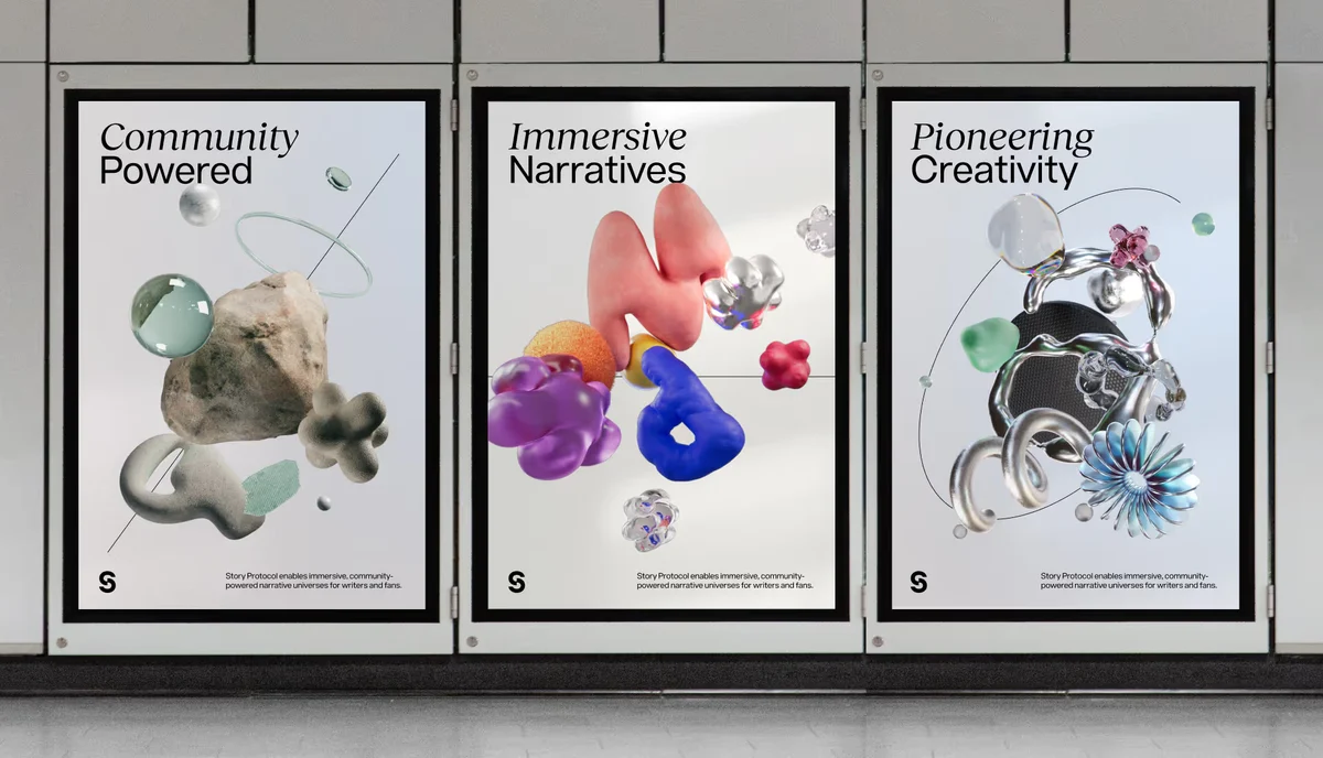 Drie Story-posters in lijsten aan een muur
